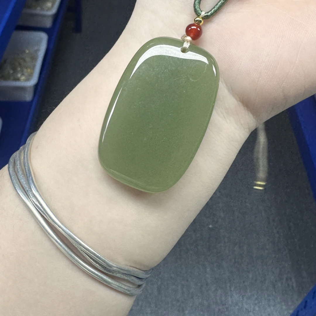 小帅的珠宝仓—精美茶晴无事牌吊坠多样性发一