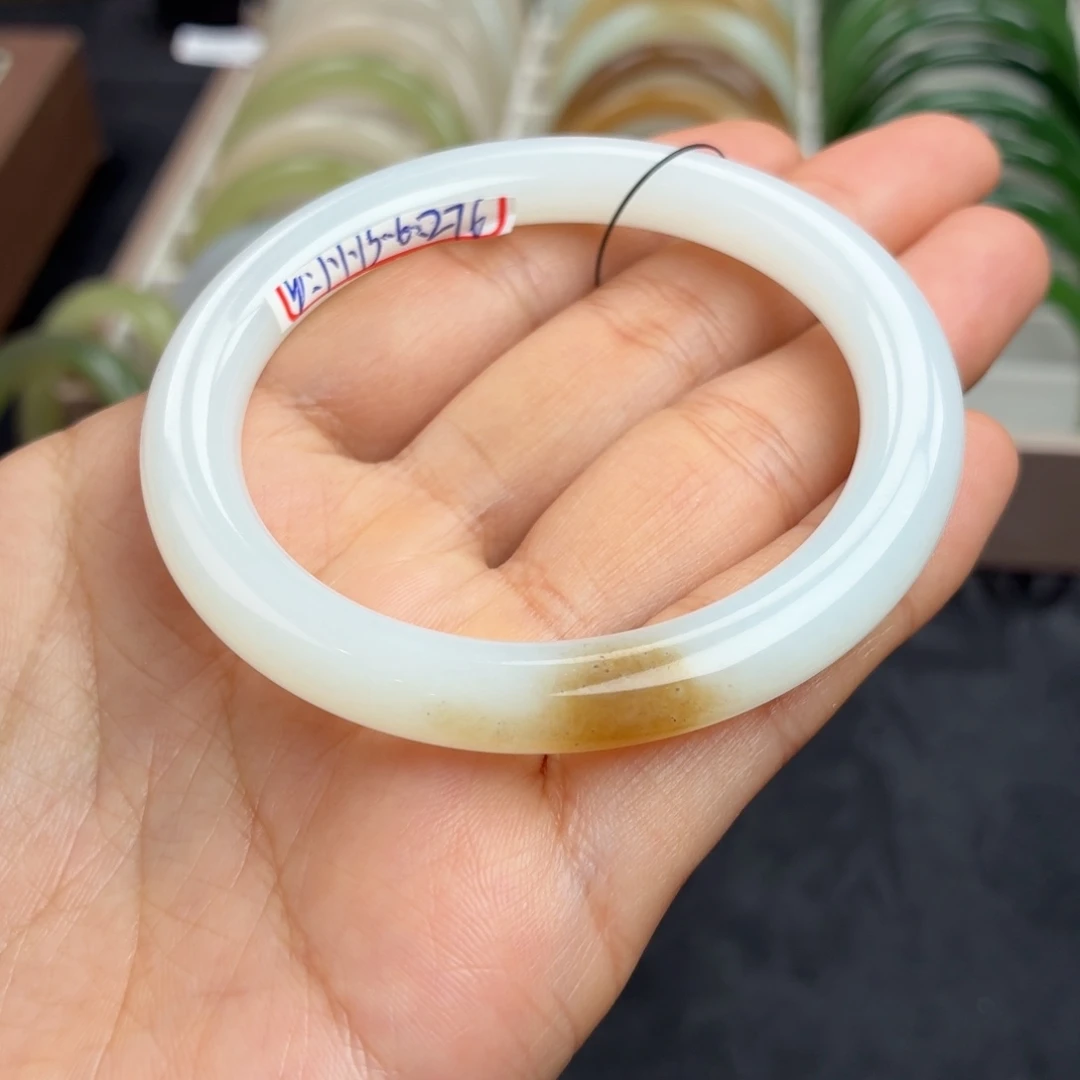 和田玉未镶嵌手镯羊脂白一口糖51圈美人条