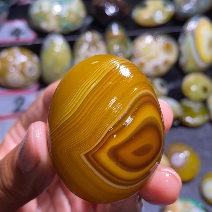 未镶嵌玛瑙/玉髓珠宝奇石