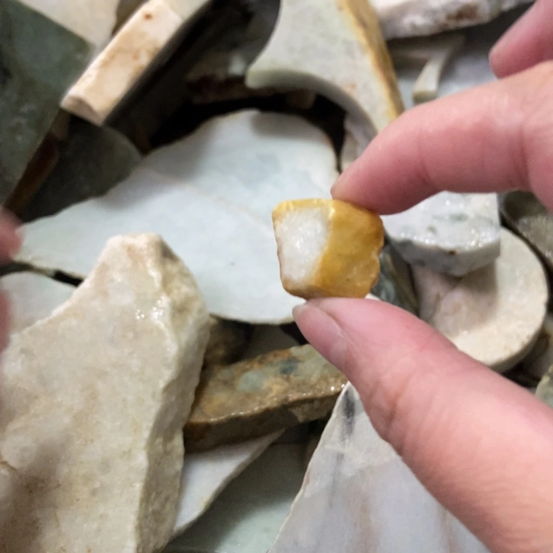 翡翠未镶嵌颈饰天然翡翠