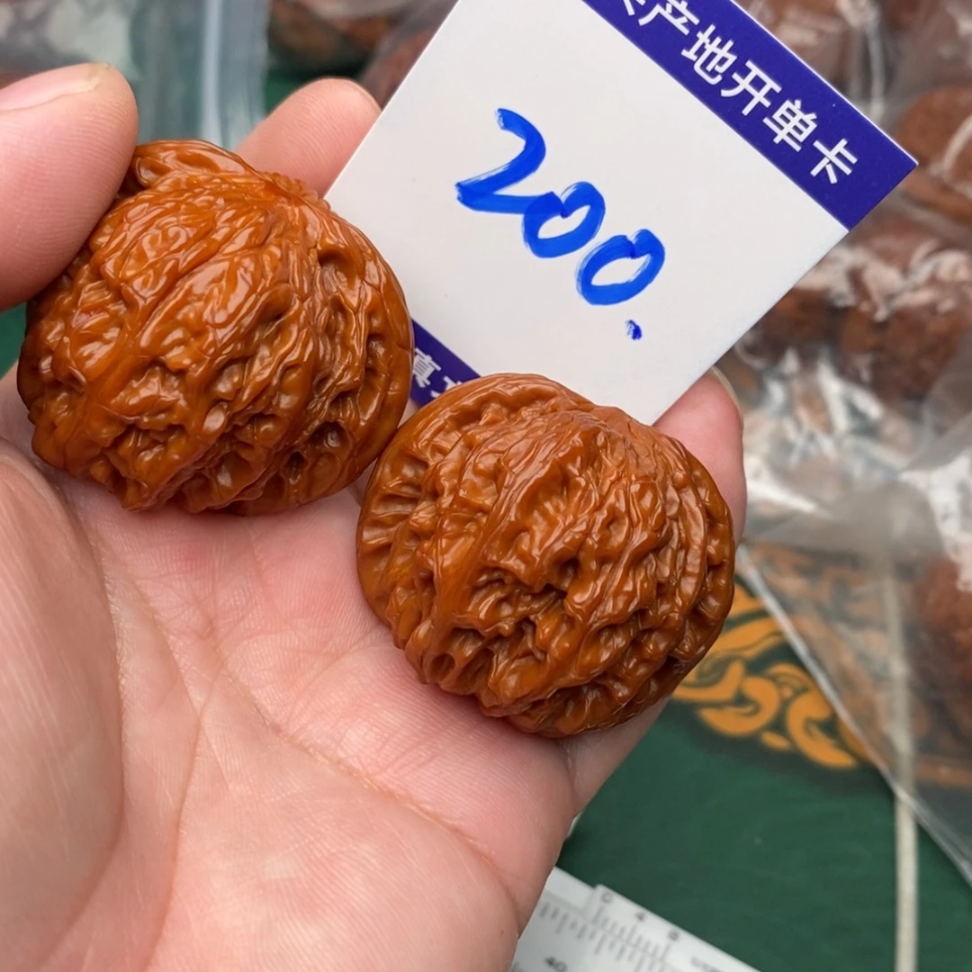 文玩核桃把件磨盘狮子头
