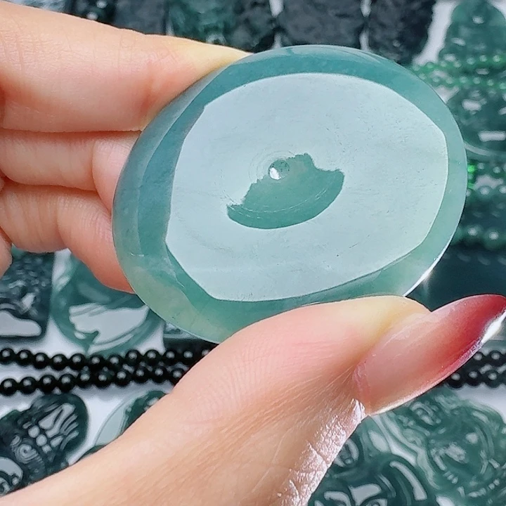 颈饰未镶嵌翡翠天然的A货翡翠多样性发其一