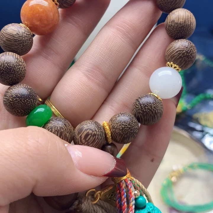 玛瑙/玉髓颈饰合金吊坠