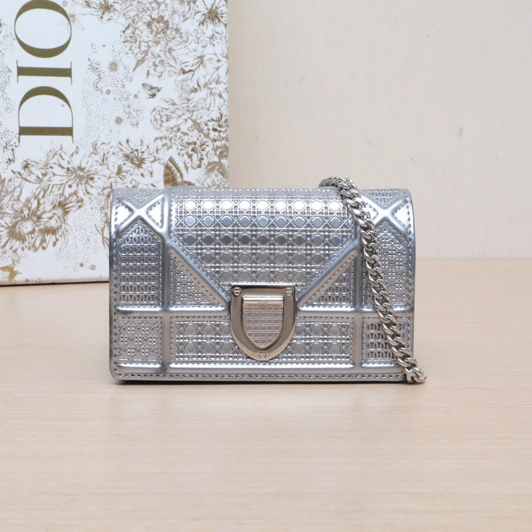 95新 DIOR/迪奥 单肩包 13 银色 漆皮 银扣 2016 P225071784