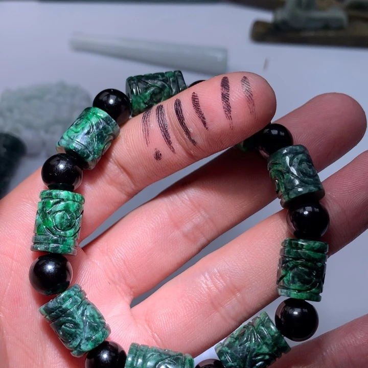 翡翠未镶嵌颈饰保真天然a货翡翠