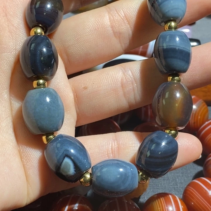 边***聊未镶嵌颈饰玛瑙/玉髓