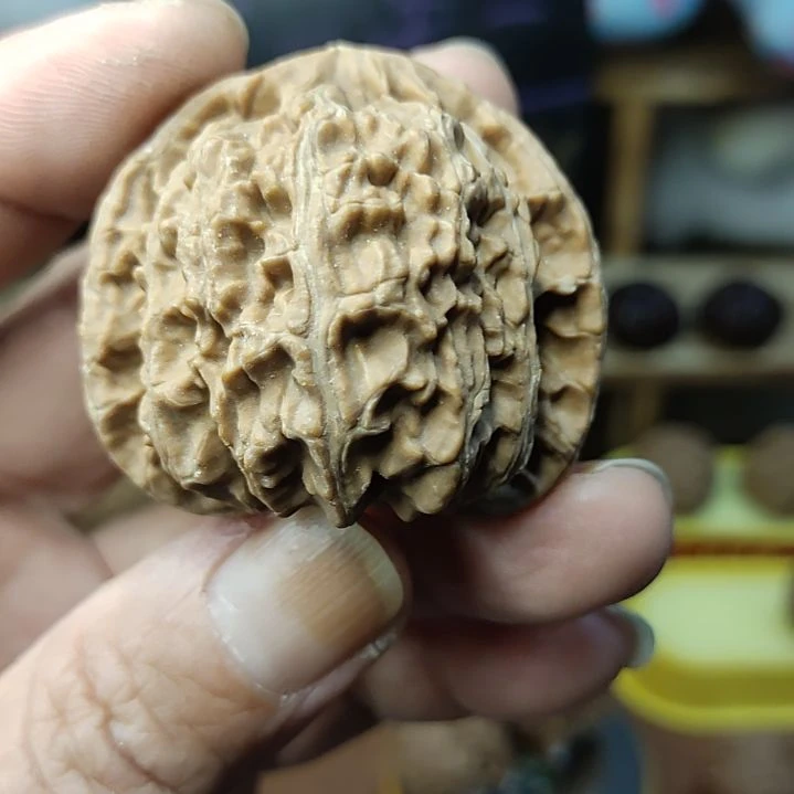 文玩核桃把件三角白 全品无修 白茬