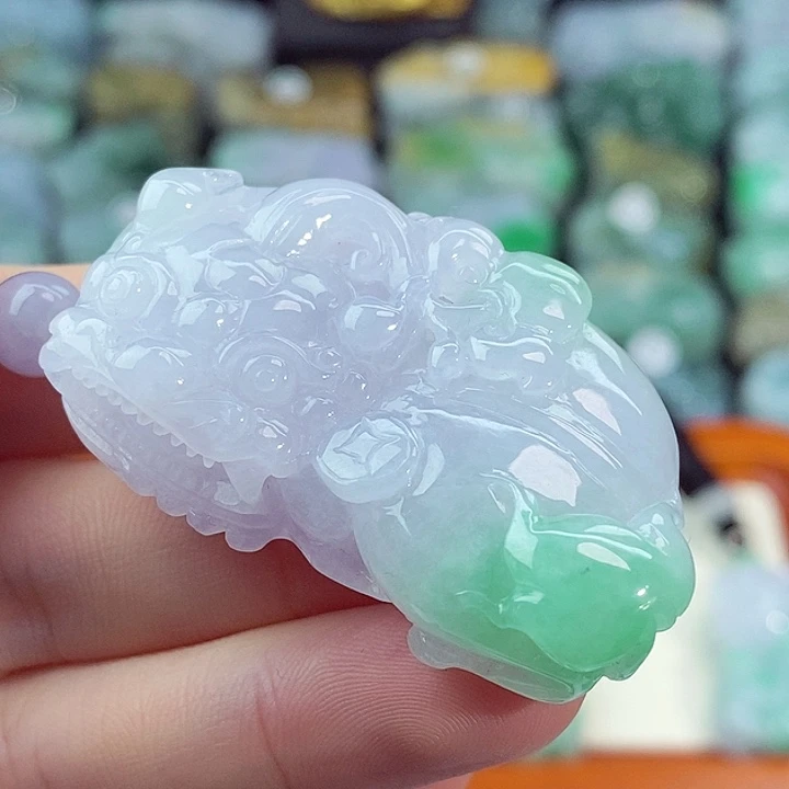 颈饰未镶嵌翡翠天然