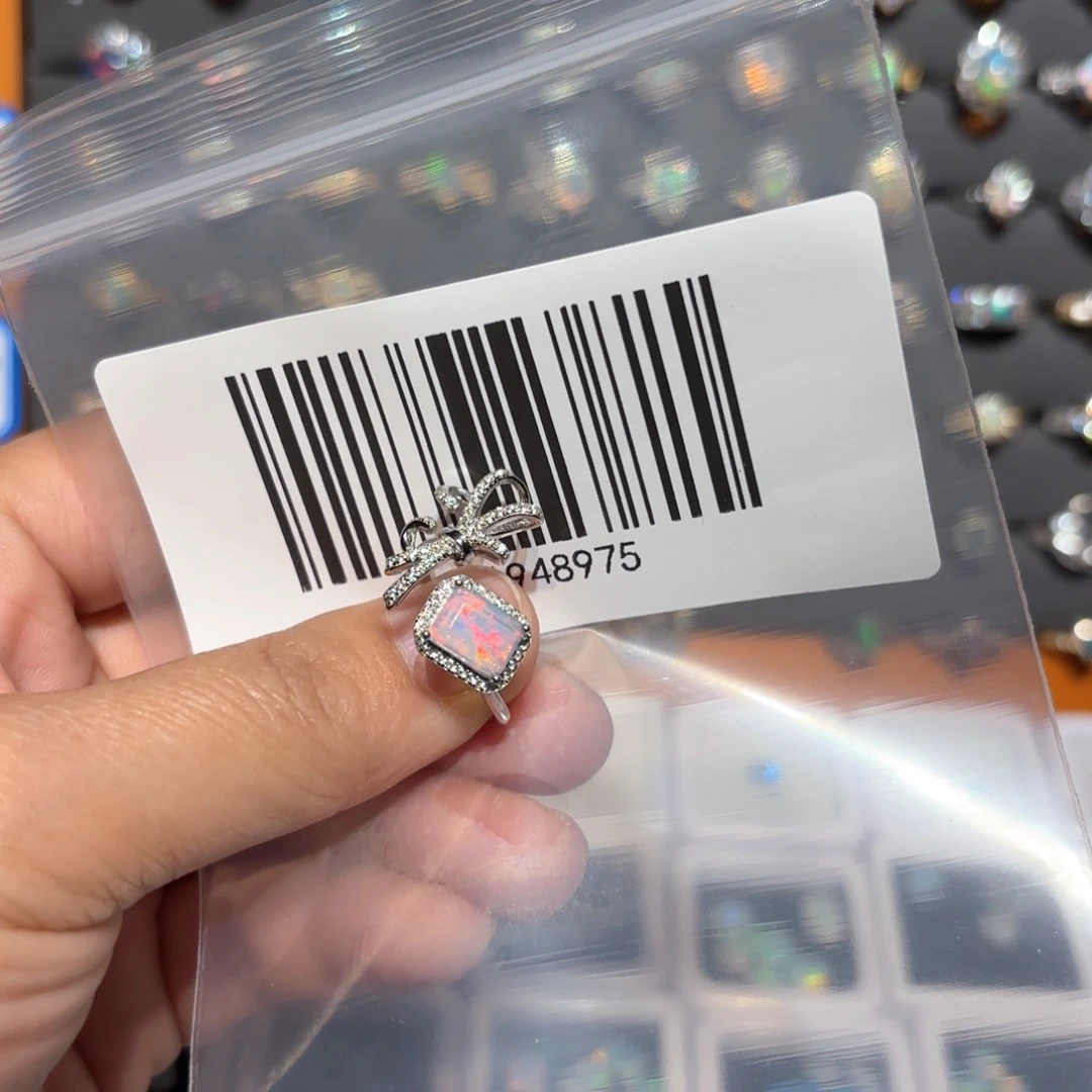 欧泊戒指银S925镶嵌5****Ծ