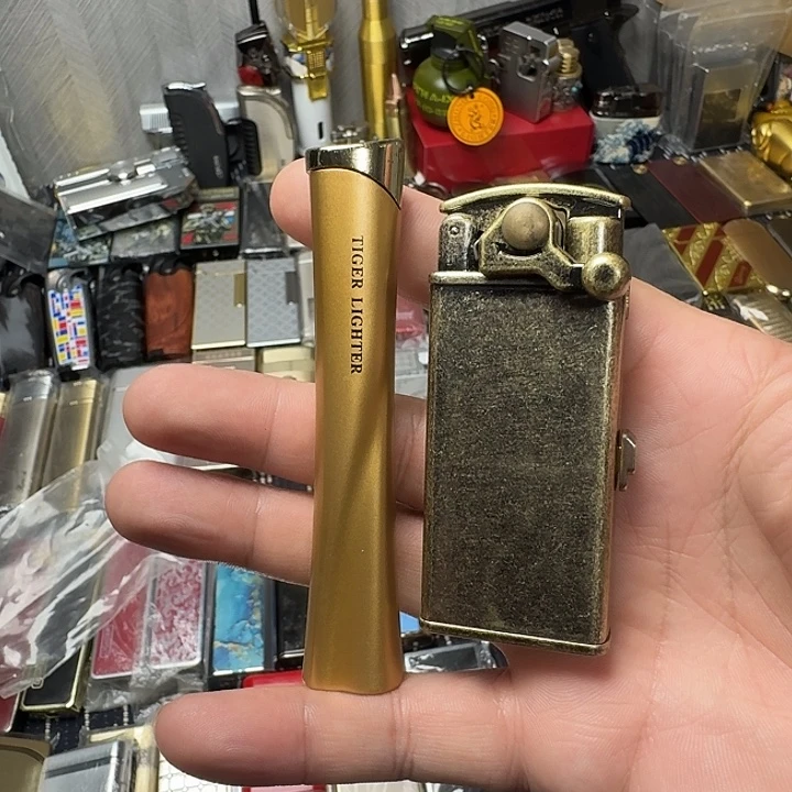 蓝***海金色电子明火打火机