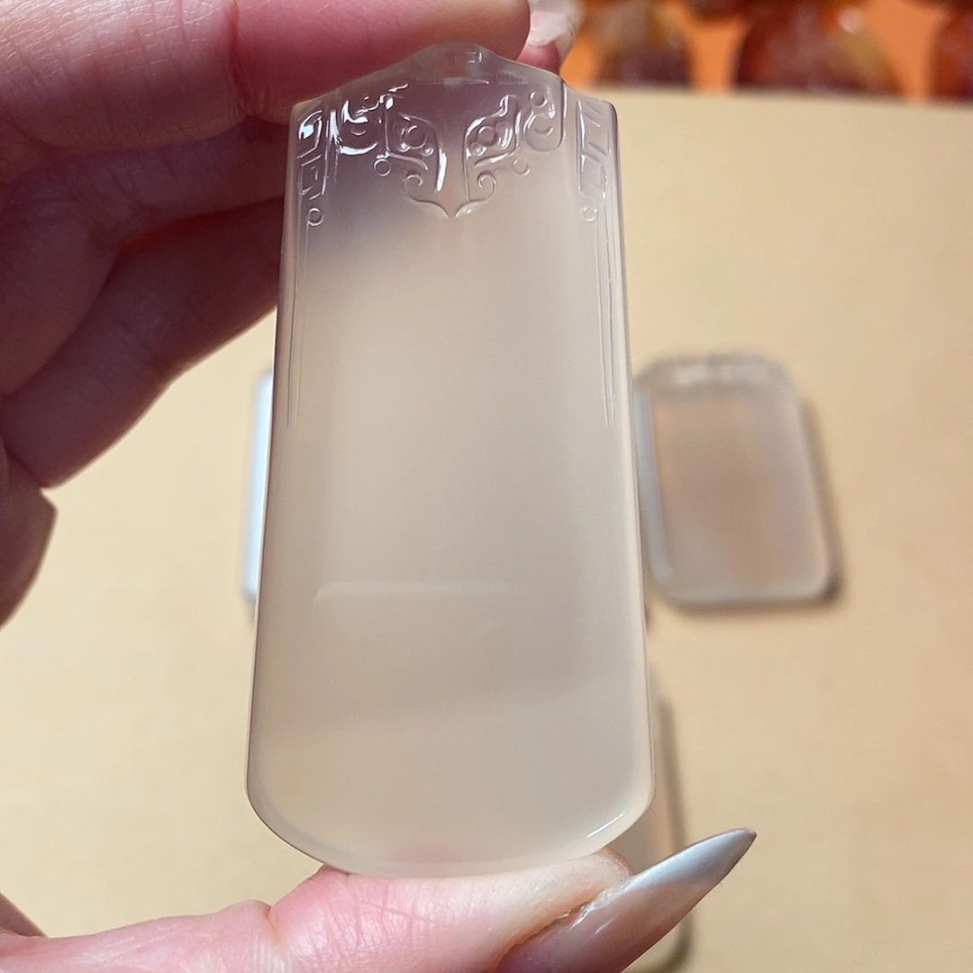 安***城玛瑙/玉髓未镶嵌颈饰