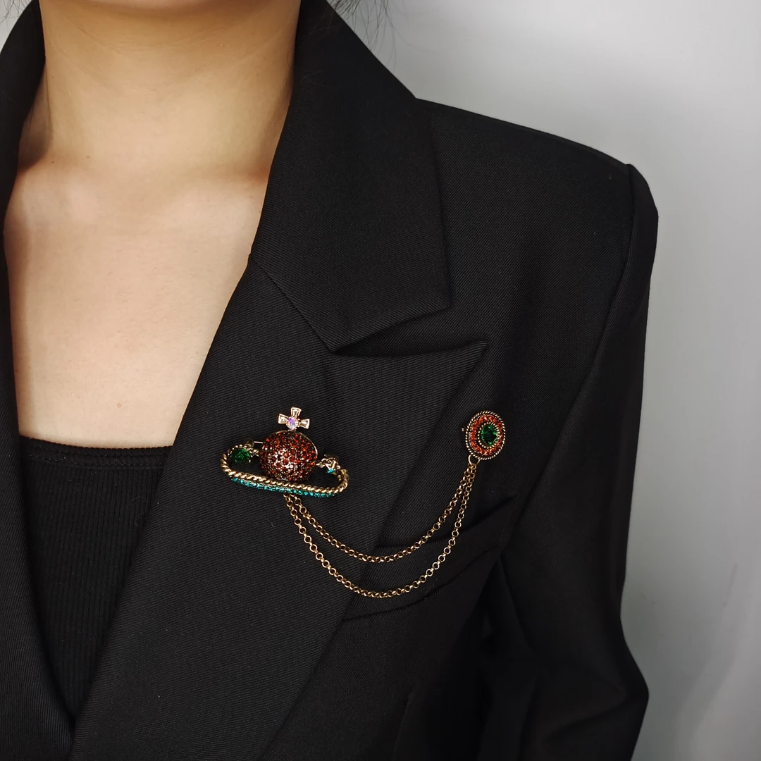 中古满钻星球环绕链条带别针皇冠配饰AZ437