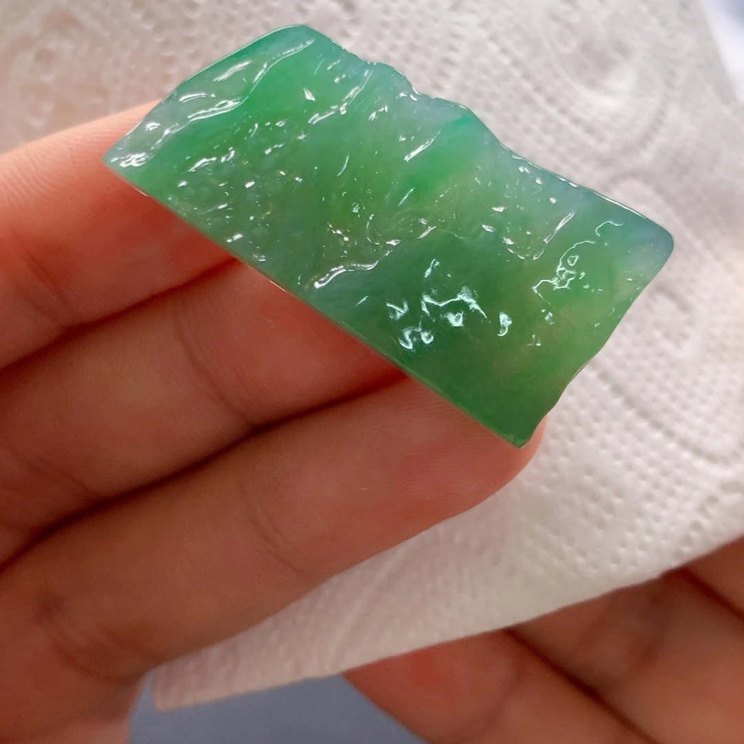 【闪购商品】翡翠吊坠(不含链)未镶嵌