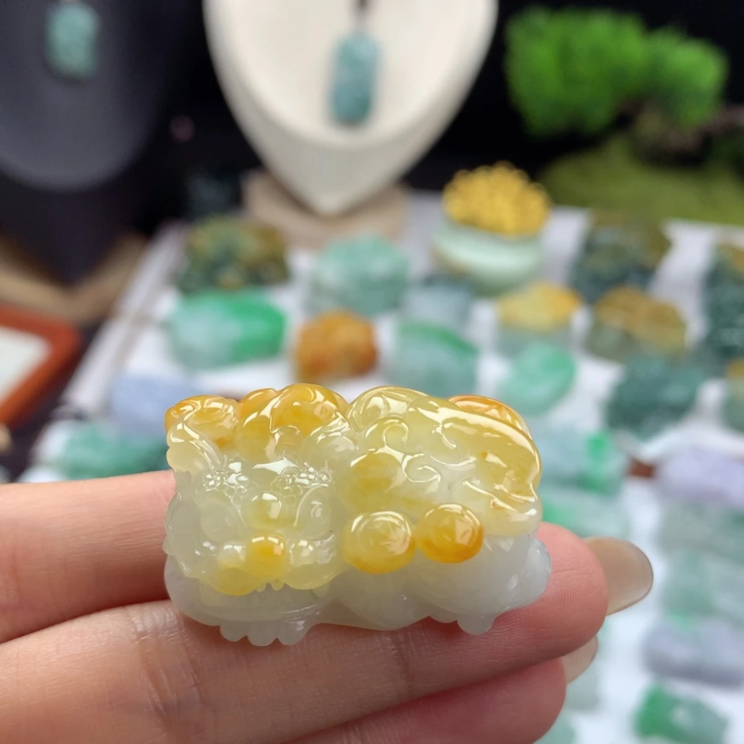 翡翠未镶嵌颈饰A14 黄金甲含珠霸王貔貅