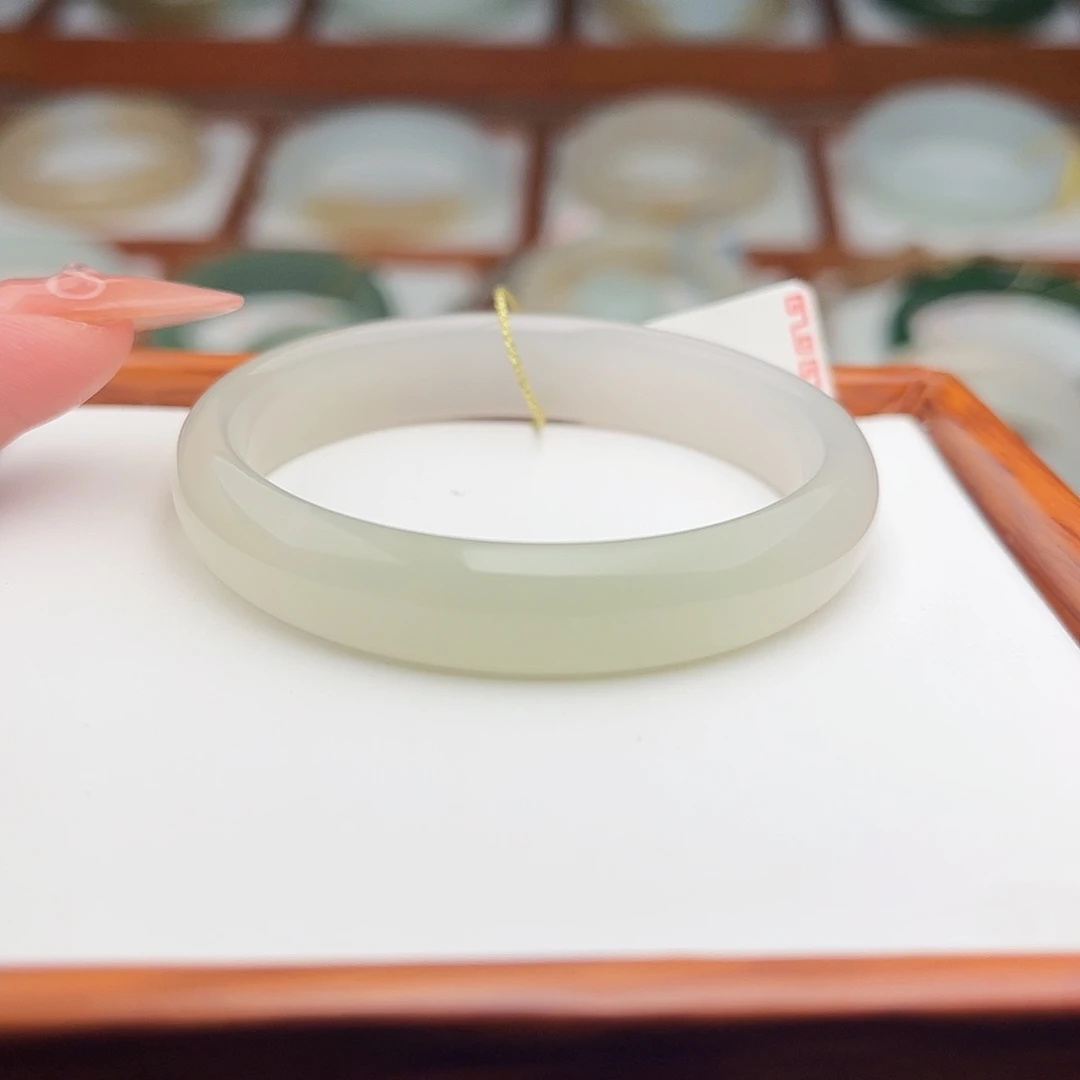 和田玉未镶嵌手镯46.7