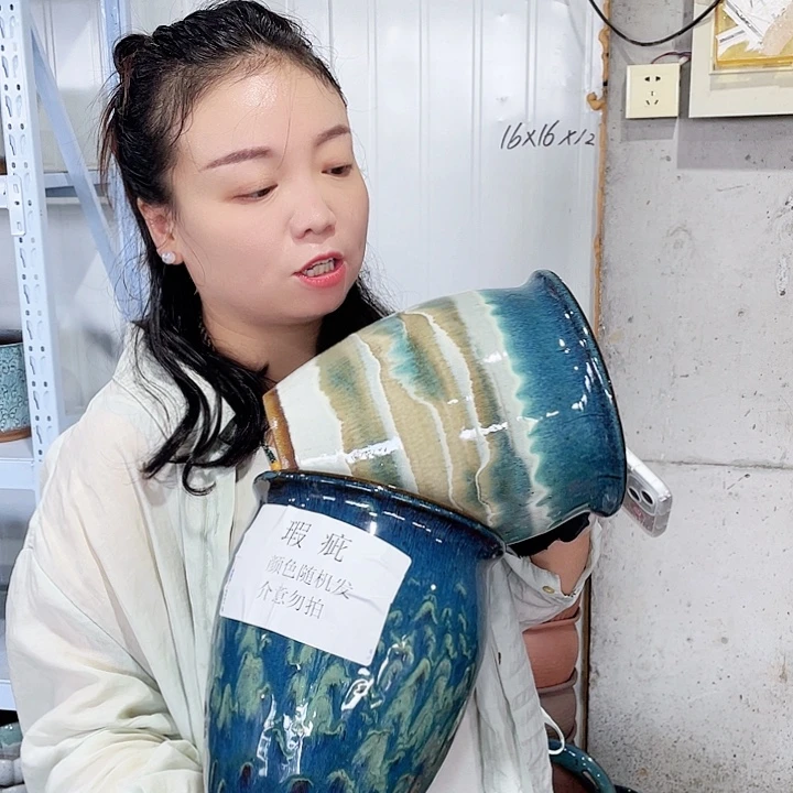 22/18红陶瑕疵两个