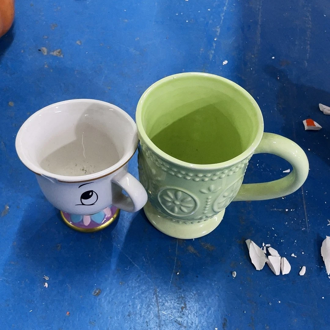 摆件珅  磕碰。封釉。