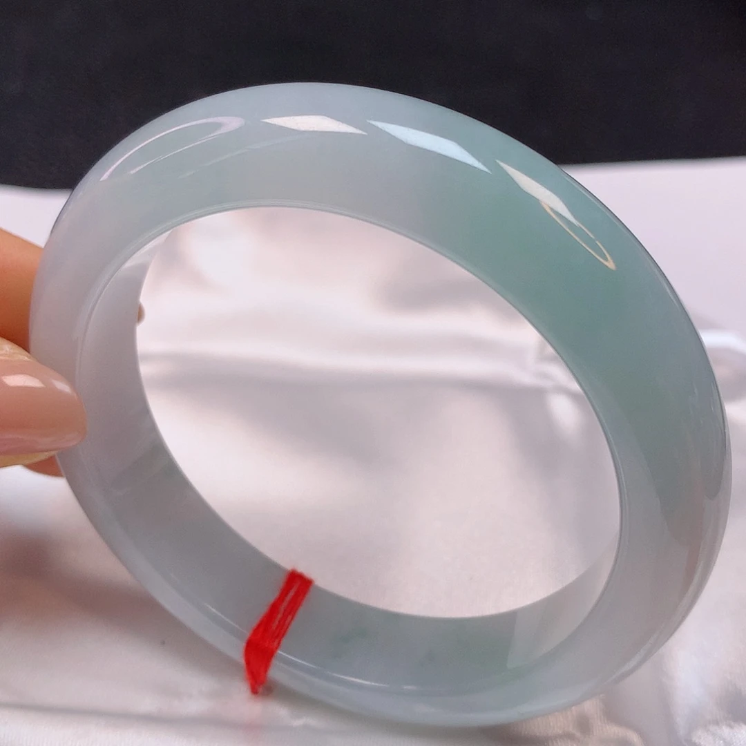 【闪购商品】翡翠手镯未镶嵌谢*58翡翠手镯