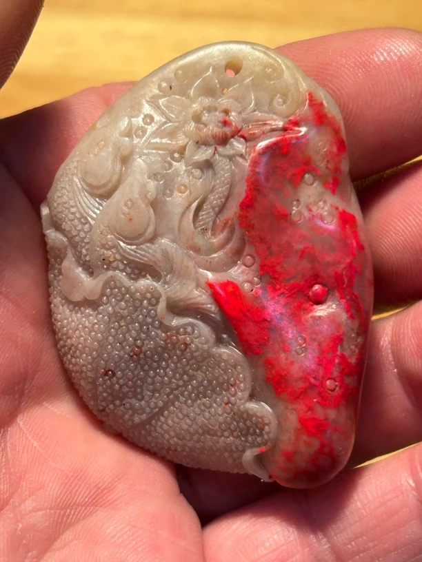 昌化软玉冻鸡血挂件