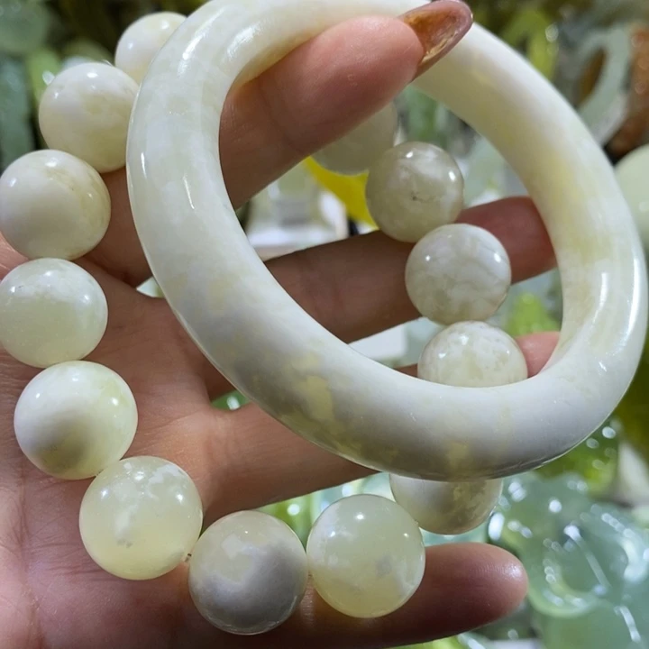 岫玉未镶嵌岫玉手链