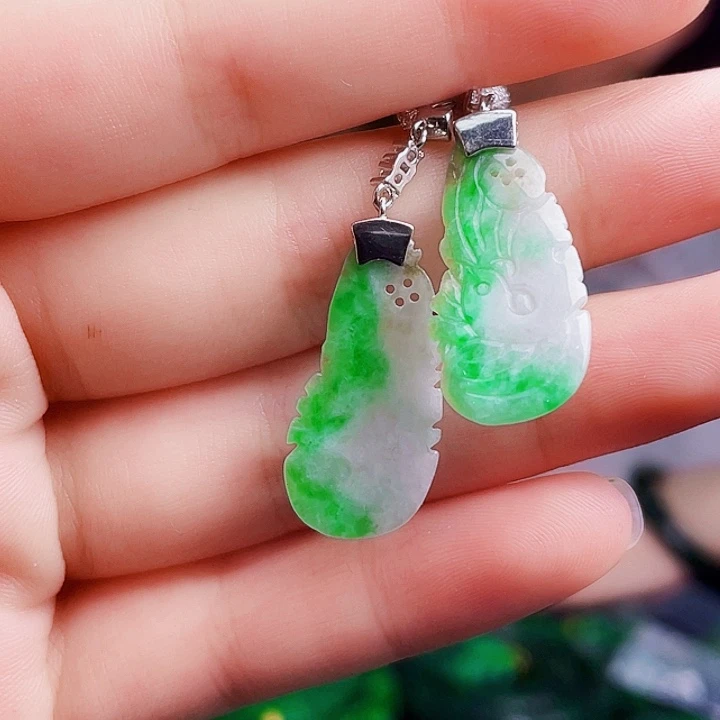 翡翠银S925镶嵌颈饰多样性