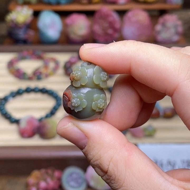 玛瑙/玉髓未镶嵌珠宝半成品盐源玛瑙葫芦