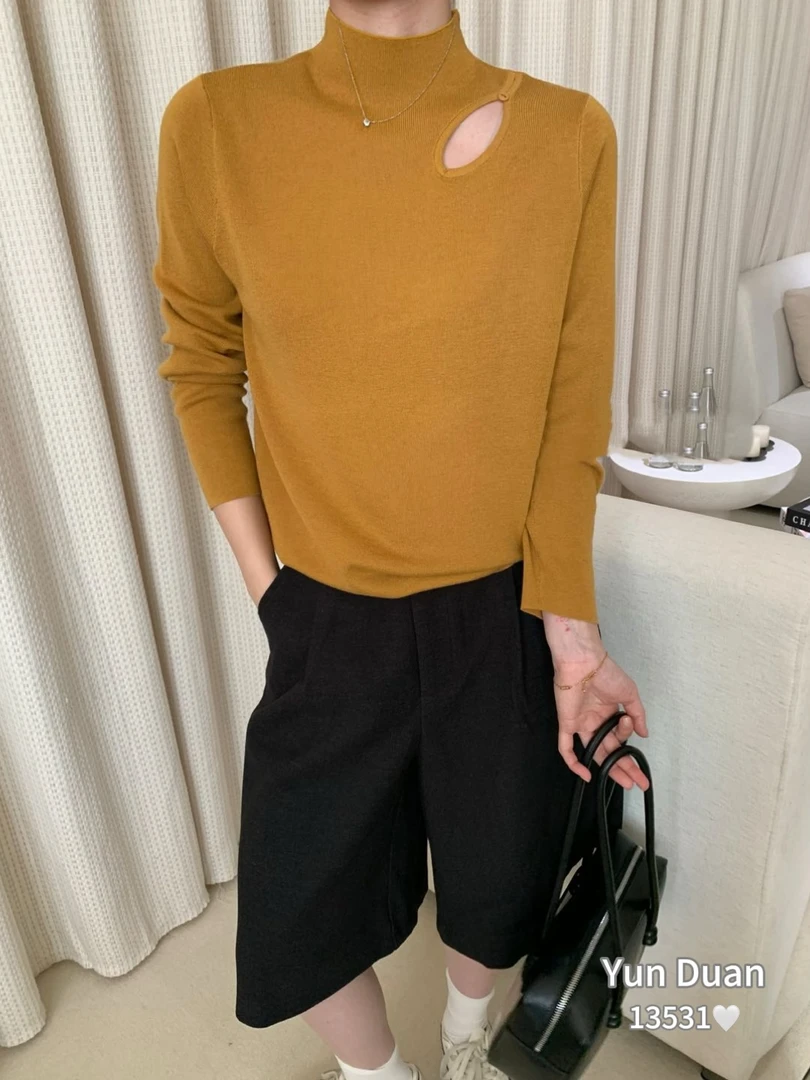 妮子严选半高领打底衫女长袖内搭设计感镂空洋气上衣13531