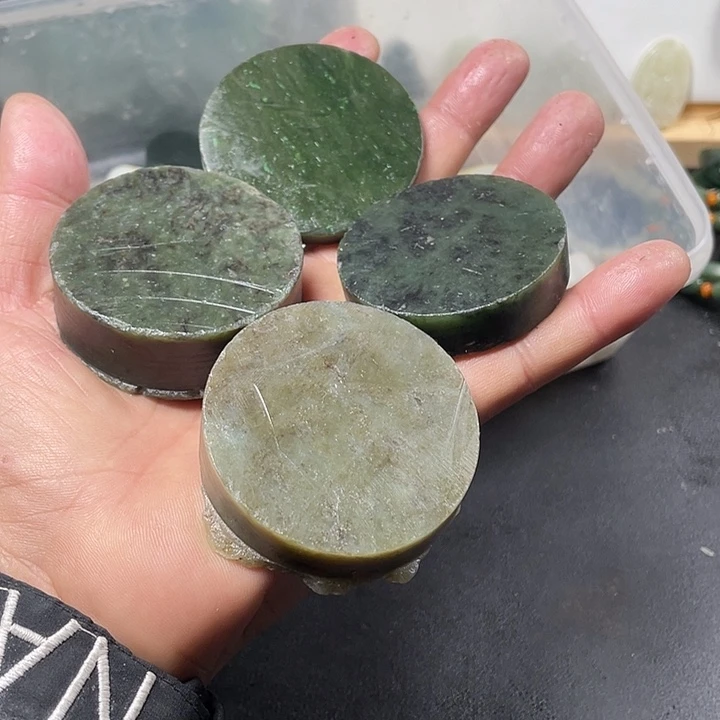 和田玉未镶嵌珠宝半成品