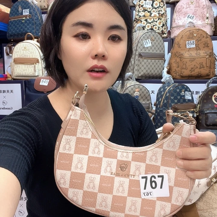 PVC包包包包包包包包吧