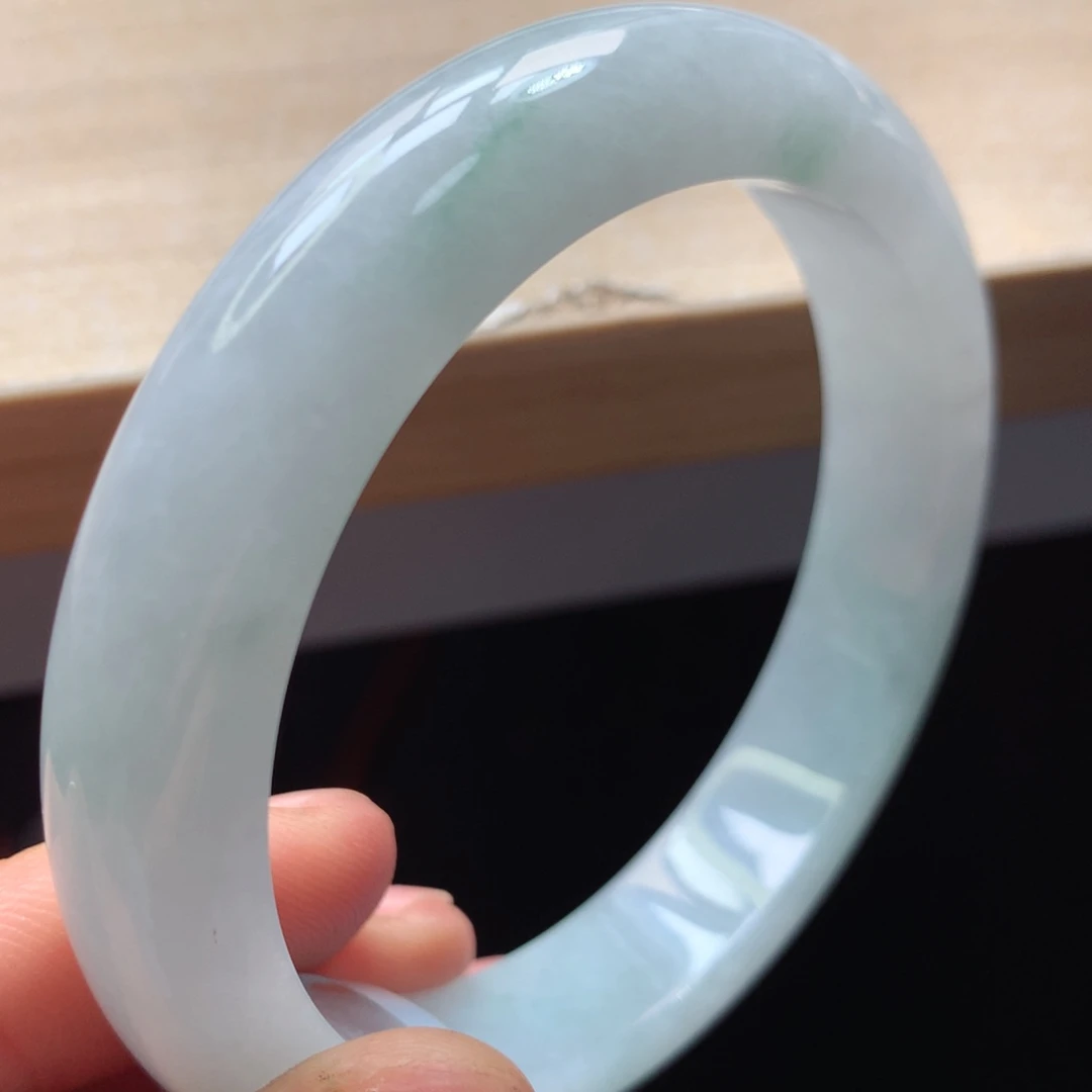 未镶嵌手镯翡翠手镯