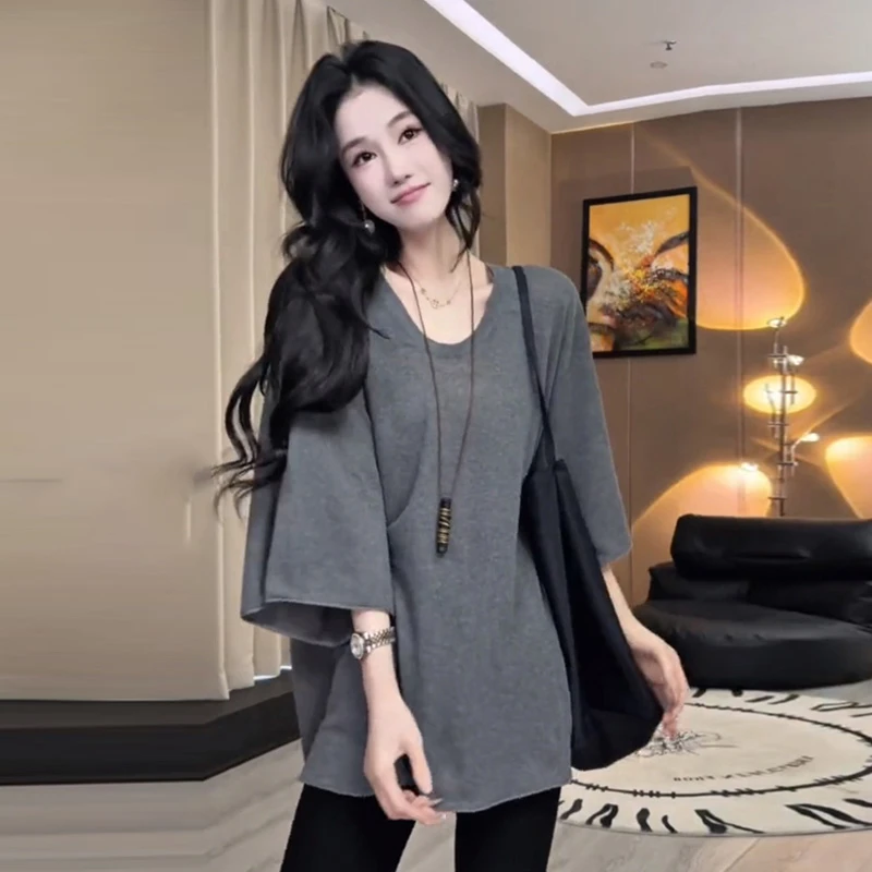 灰色圆领针织衫短袖女秋2026新款设计感七分袖慵懒风宽松针织上衣