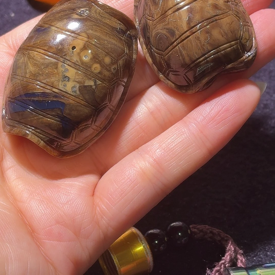 未镶嵌颈饰琥珀媞*?吊