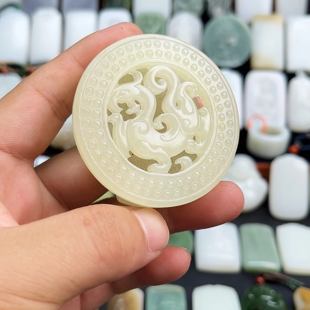 未镶嵌和田玉挂件