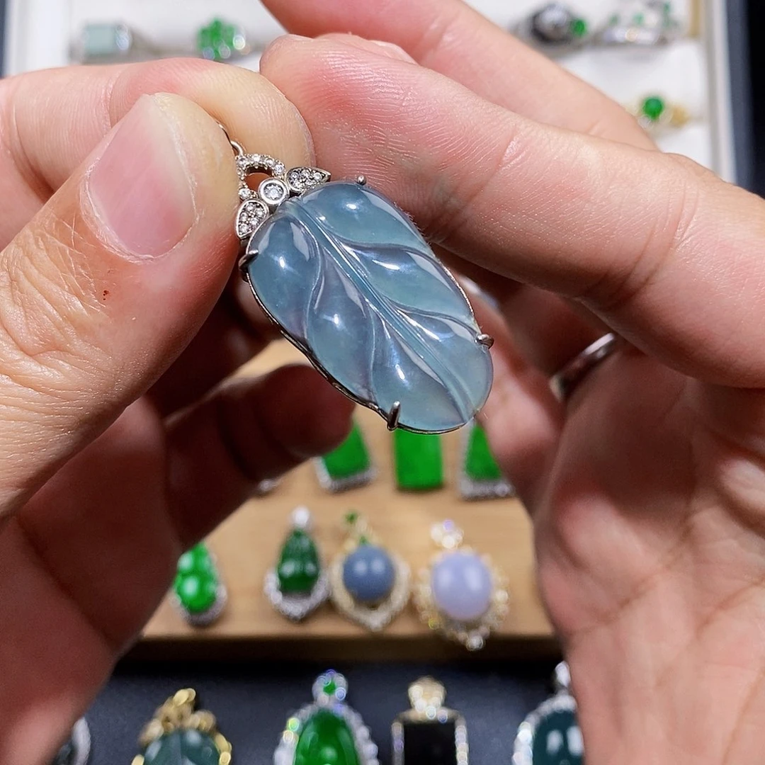 颈饰银S925镶嵌翡翠w w