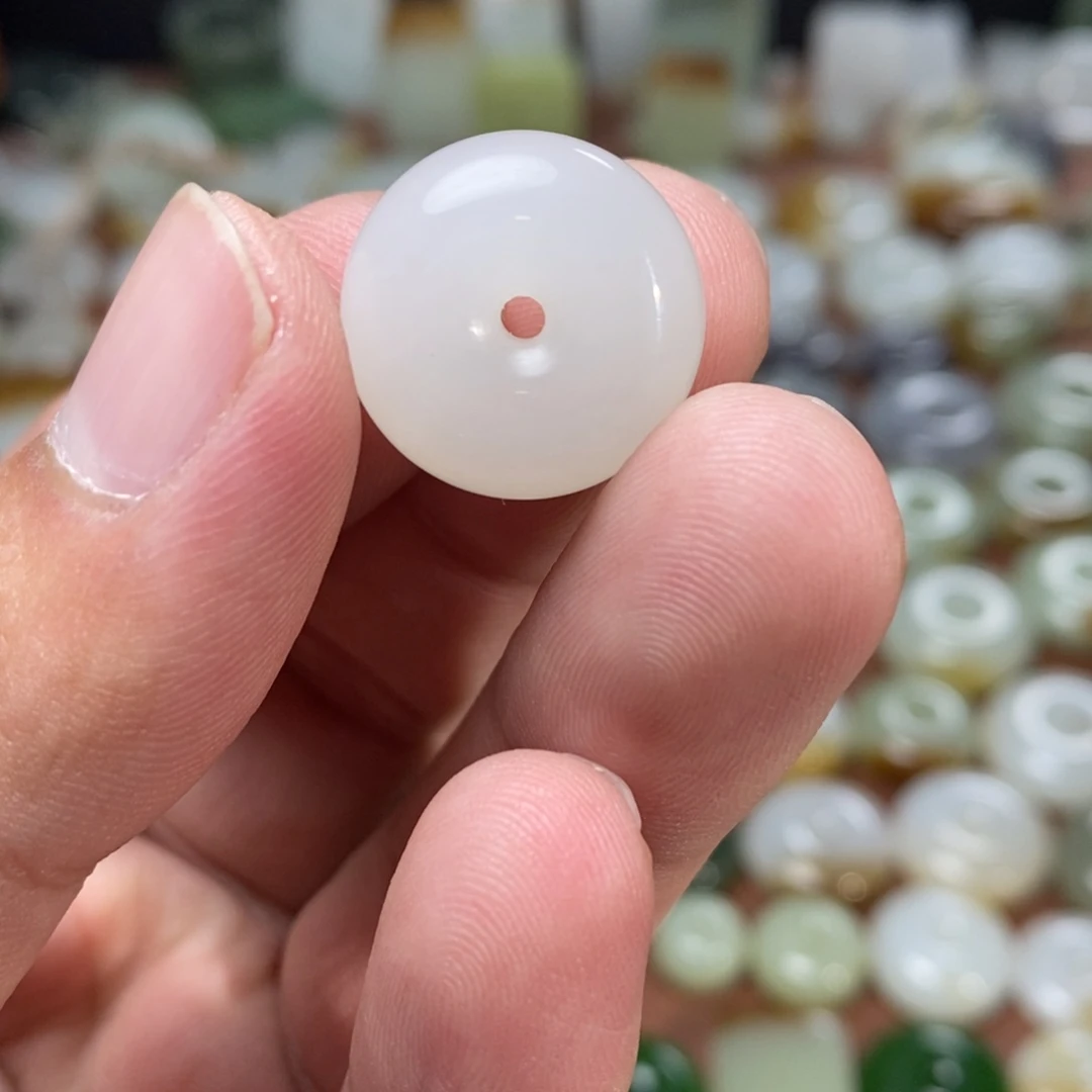 和田玉吊坠(不含链)未镶嵌