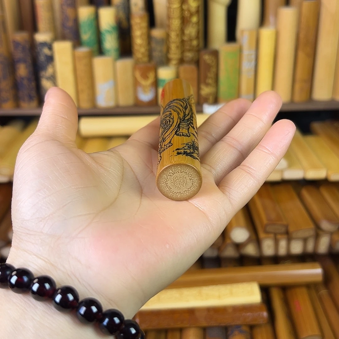 实心玉竹手把件虎