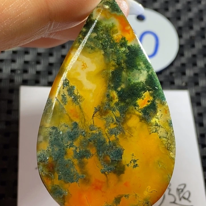 未镶嵌颈饰玛瑙/玉髓兦*