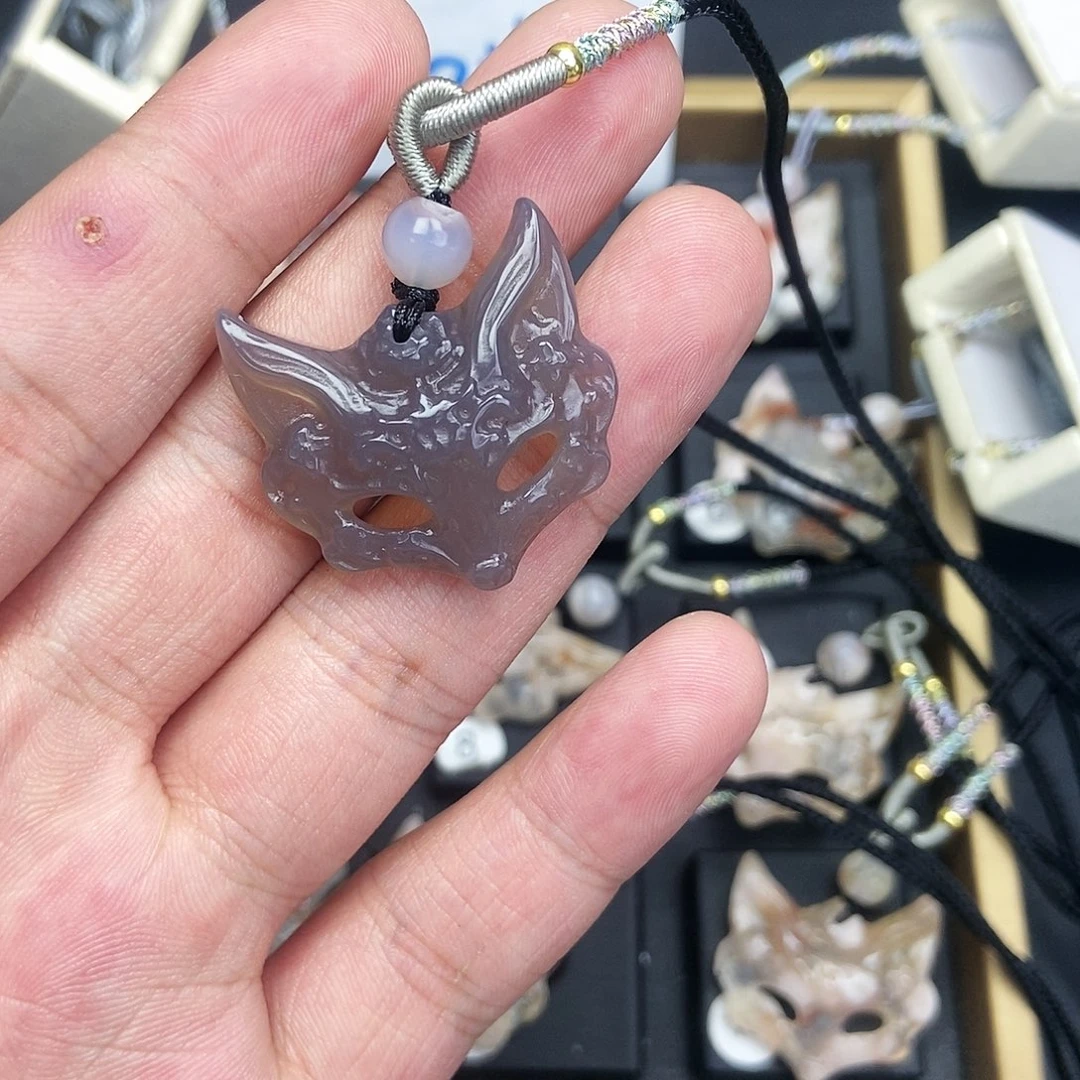 石英质玉颈饰未镶嵌芒***味