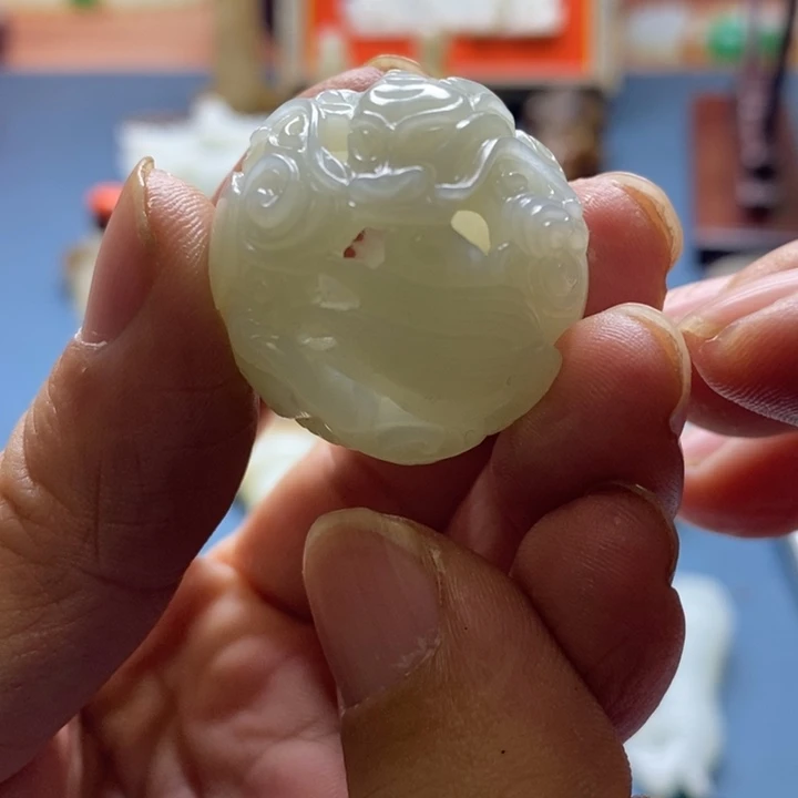 坤***哥和田玉未镶嵌颈饰