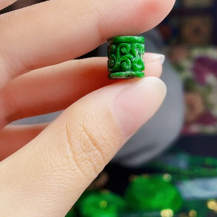 翡翠未镶嵌颈饰多样性微瑕