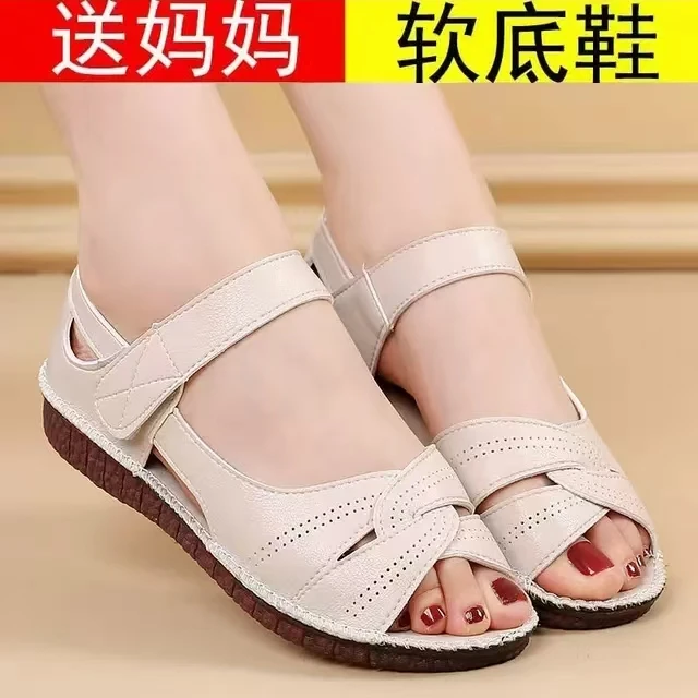 女士凉鞋舒适不累脚软底防滑平底大码中老年人镂空透气妈妈鞋夏季