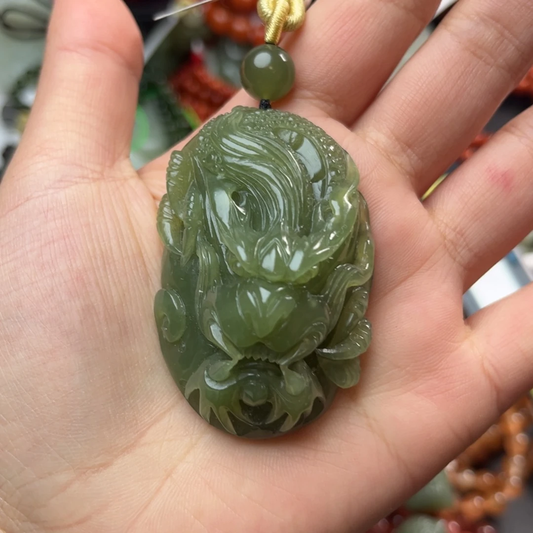 和田玉未镶嵌珠宝奇石