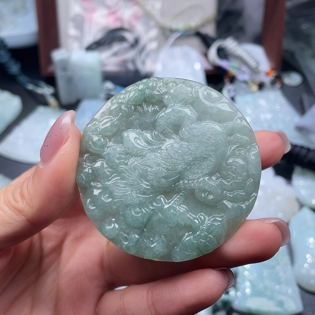 翡翠未镶嵌颈饰翡翠