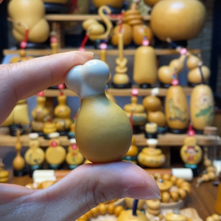 熊***?天然葫芦自然生命熊猫