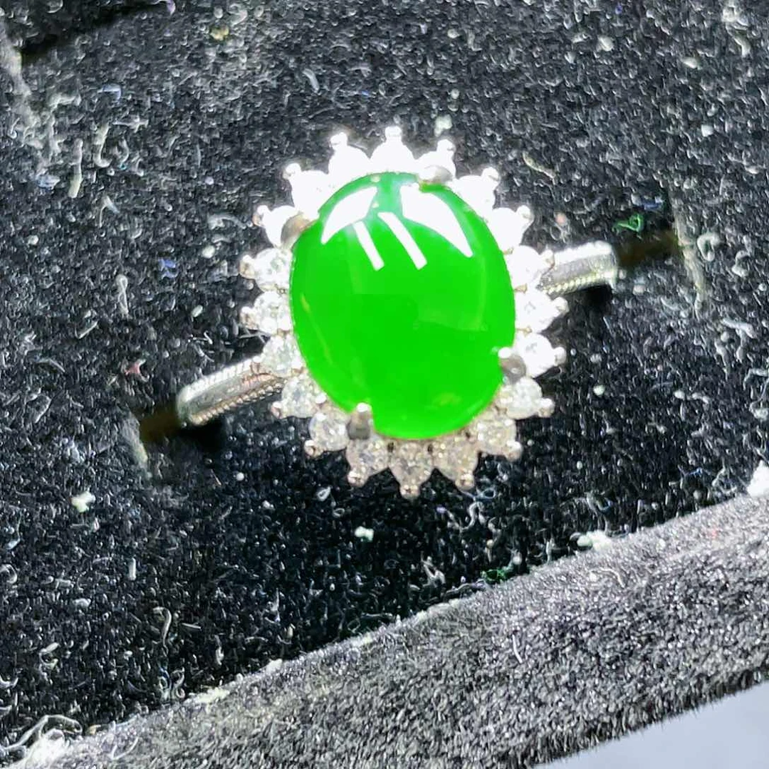 翡翠颈饰未镶嵌25，