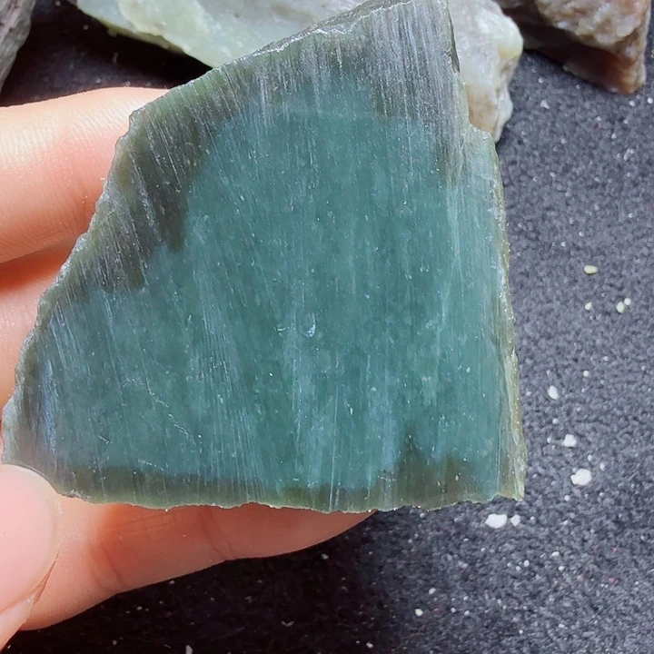 和田玉（糖玉）未镶嵌珠宝半成品