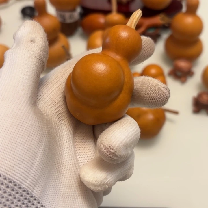 悦****天然手捻老皮葫芦