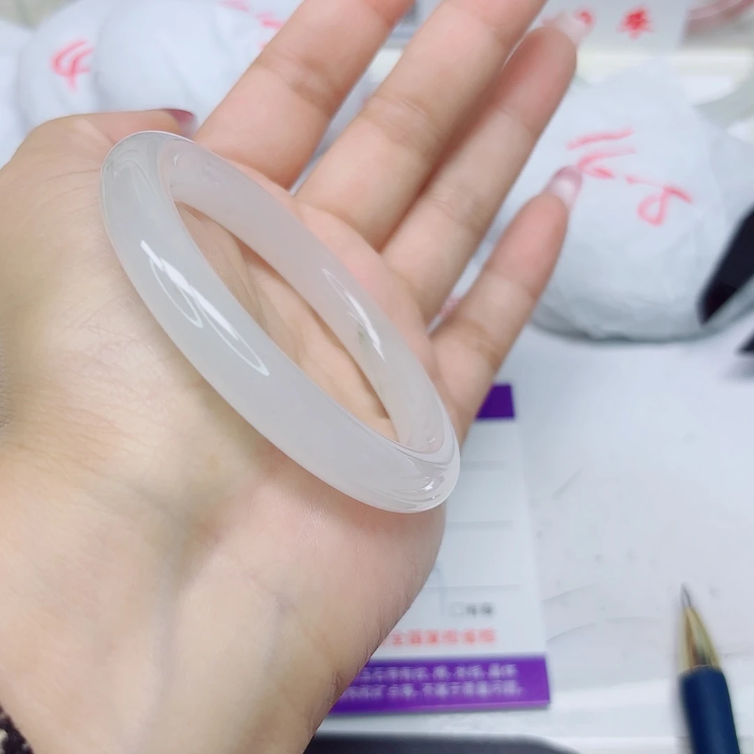 石英质玉未镶嵌手镯9/5453