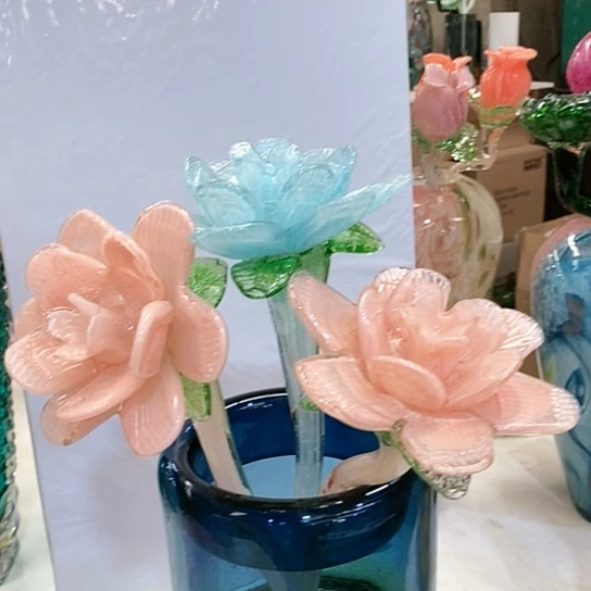 琉璃花瓶高45厘米宽12厘米