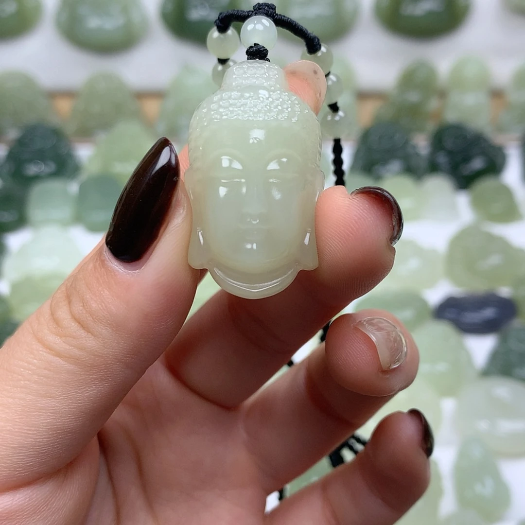 【闪购商品】颈饰未镶嵌和田玉